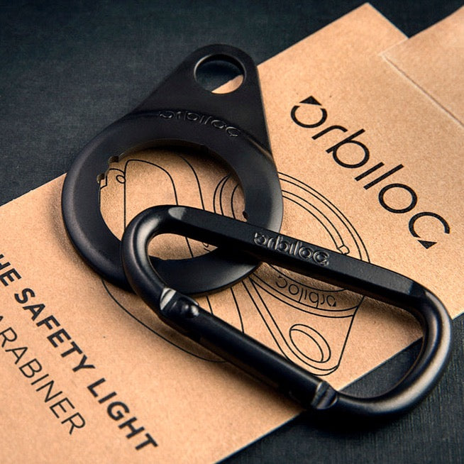 Orbiloc carabiner voor honden met lange vacht veiligheidslampje